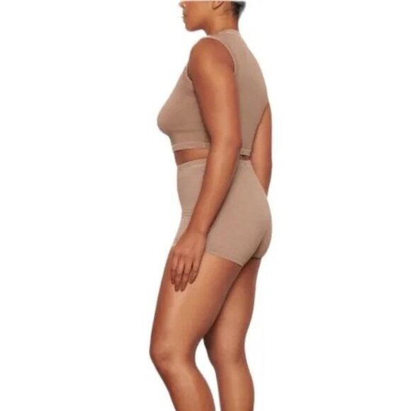 SKIMS Outdoor Crop Tank Tigers Eye 3X - Picture 12 of 12